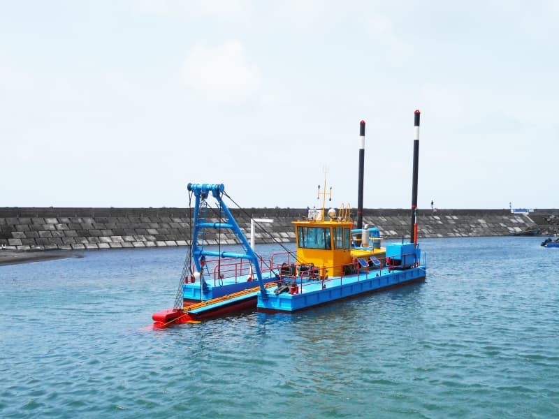 Pompa do pogłębiarki piasku JLCSD200 o wydajności 500 m3/godz., głębokość pogłębiania 6,0 m