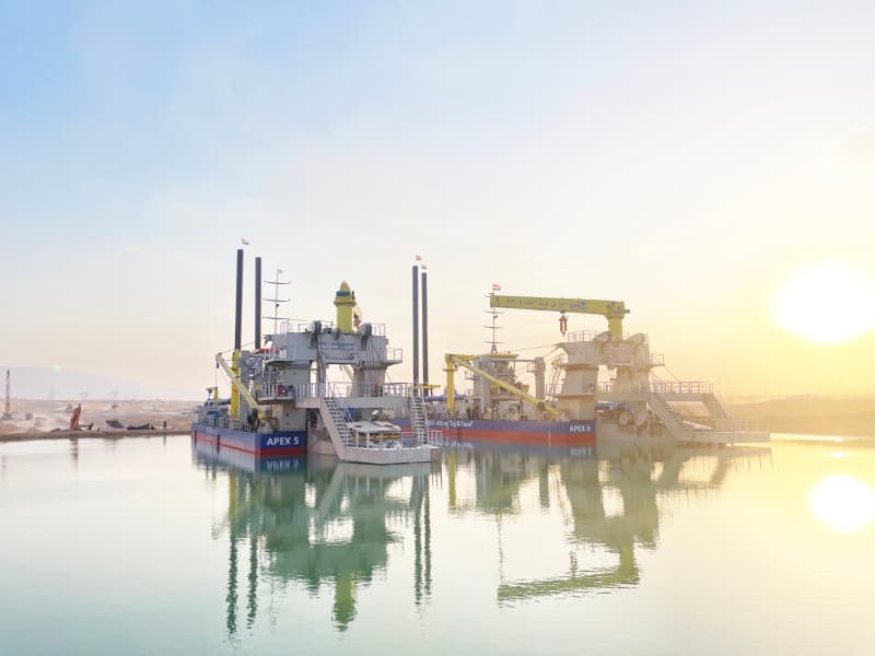 Pogłębiarka ssąca JLCSD750 z dużą głowicą tnącą o wydajności 8000 m3/h do pogłębiania i wydobycia w jeziorach Sea River Lake