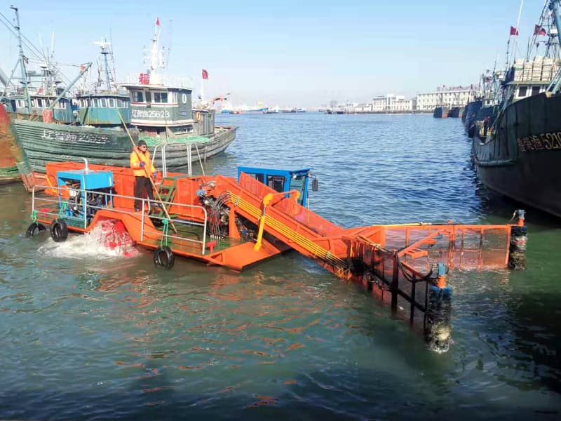 Automatyczny statek do czyszczenia wody/zbieracz chwastów wodnych/łódź do zbierania śmieci