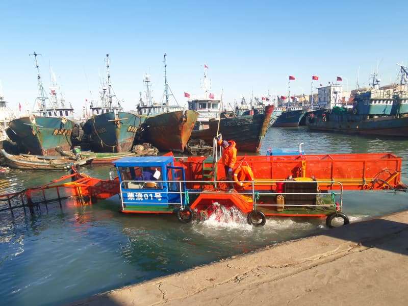 Automatyczny statek do czyszczenia wody/zbieracz chwastów wodnych/łódź do zbierania śmieci